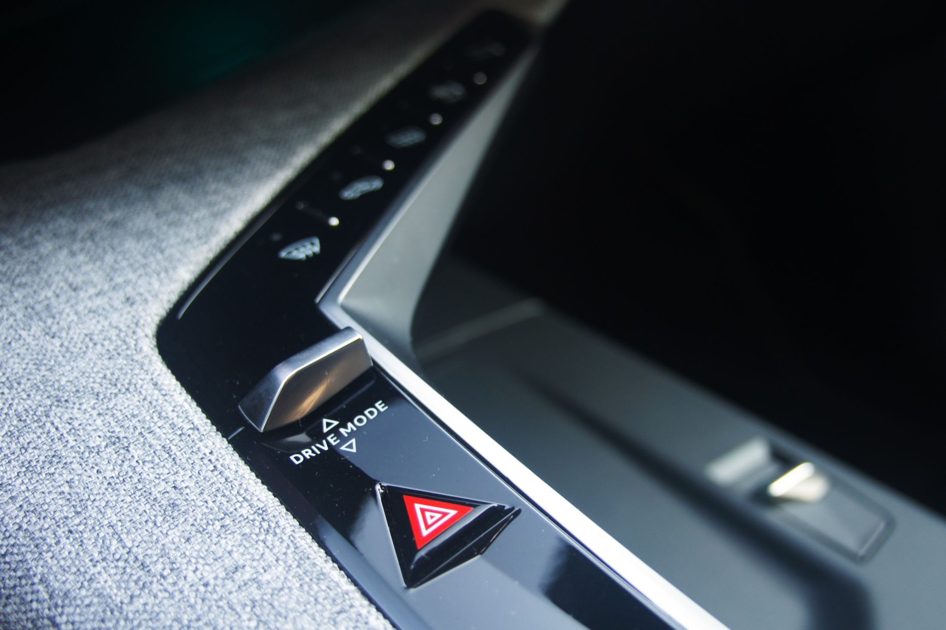 Peugeot E-5008 w pierwszym teście