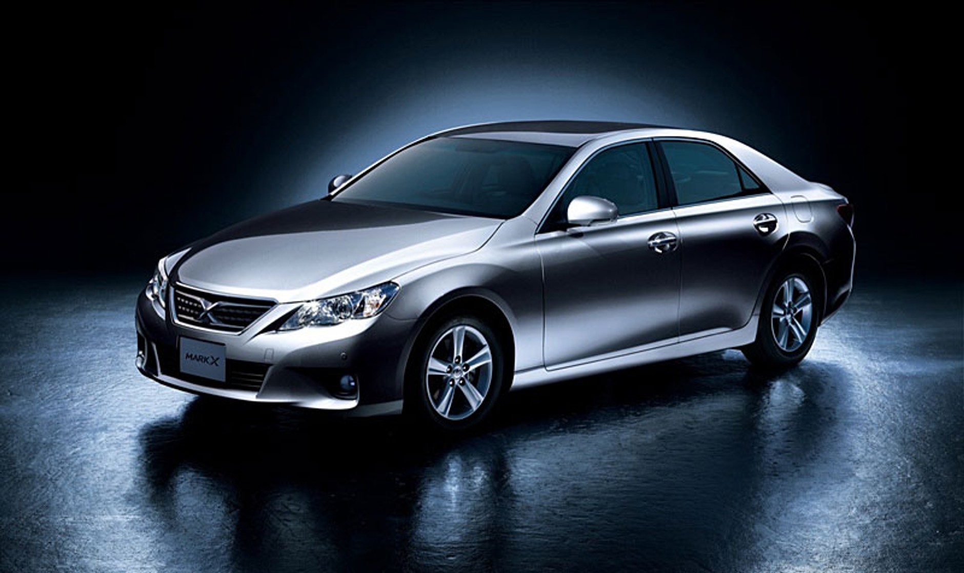 Tokio 2009: Toyota Mark X – limuzyna klasy wyższej