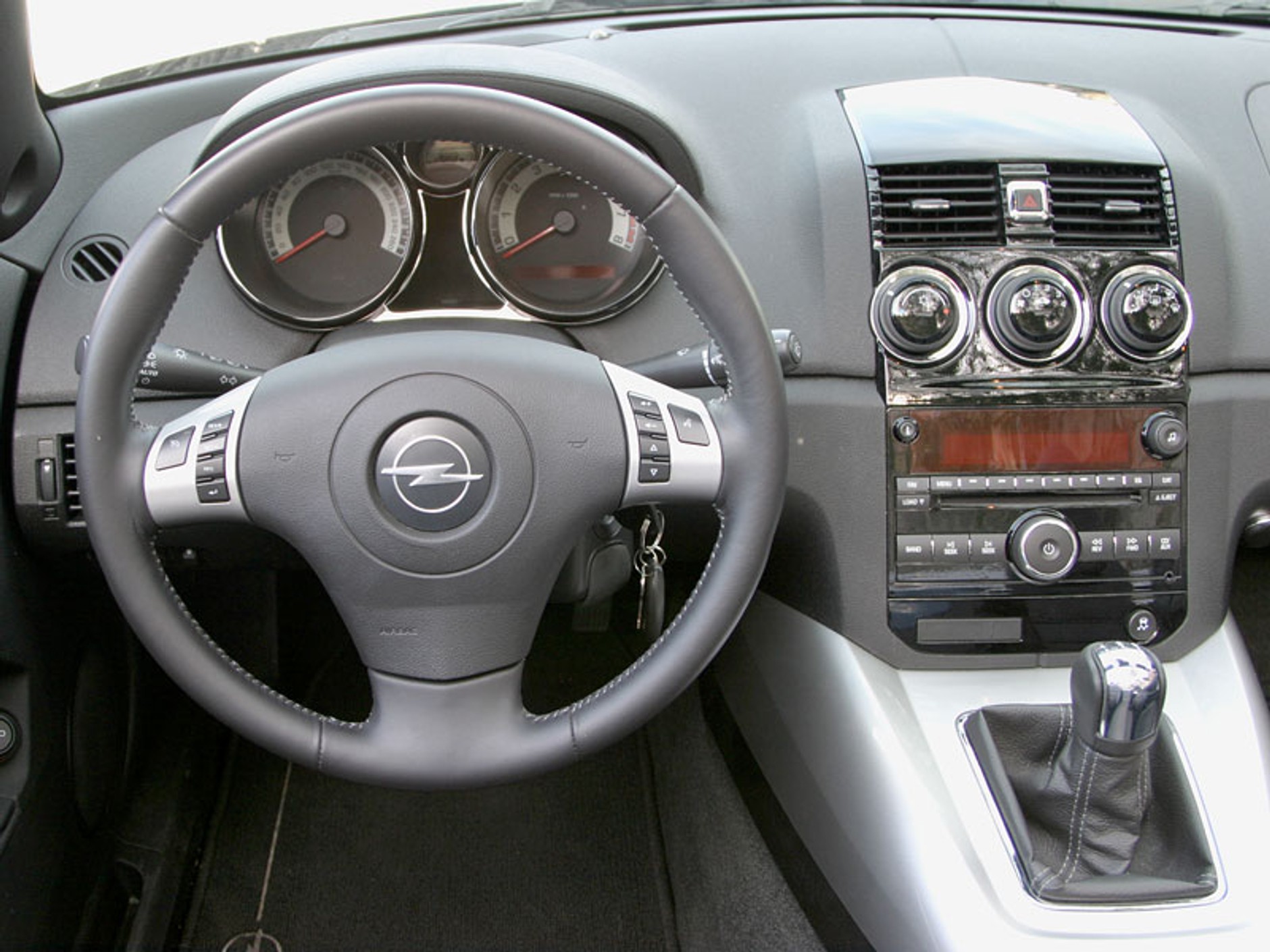 Opel GT: koniec małego roadstera! (fotogaleria)