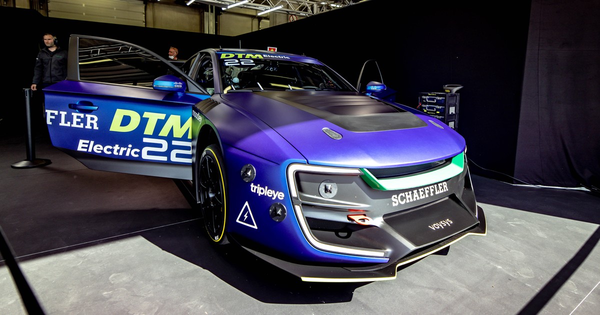 Zdalnie sterowany samochód wyścigowy DTM
