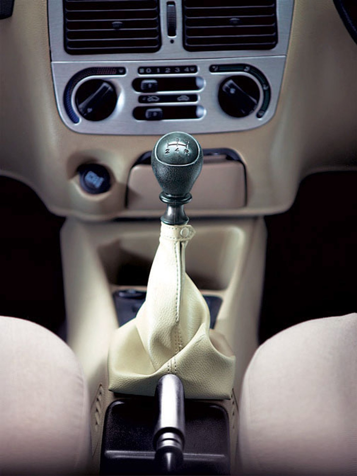 Fiat i Tata rozpoczynają w Indiach produkcję Palio Stile