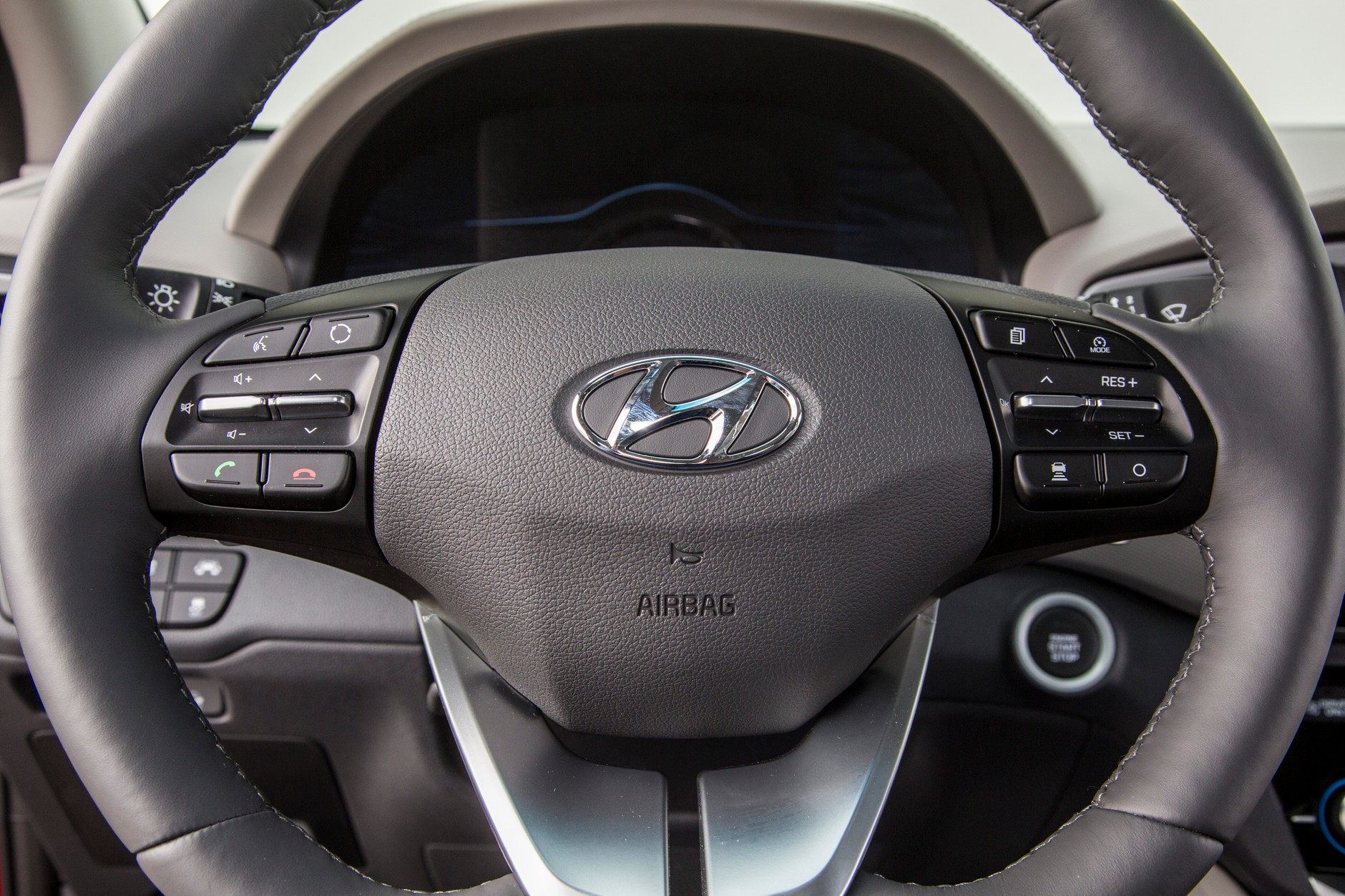 Hyundi Ioniq Plugin Hybrid