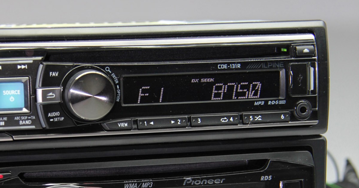 Tanie radio do samochodu nie musi być chińskiej marki (test markowych radioodtwarzaczy)