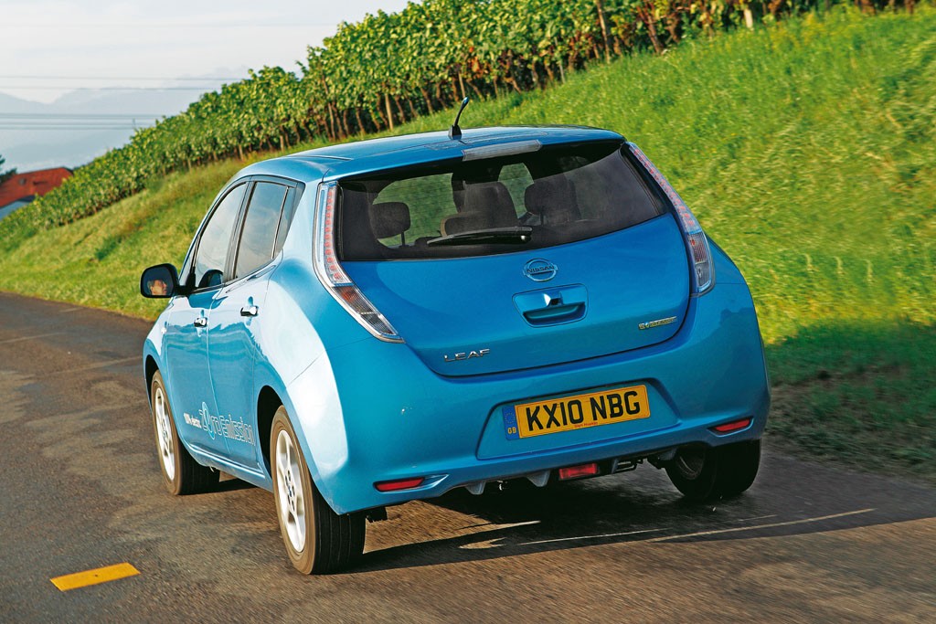 Leaf: Nissan pod napięciem