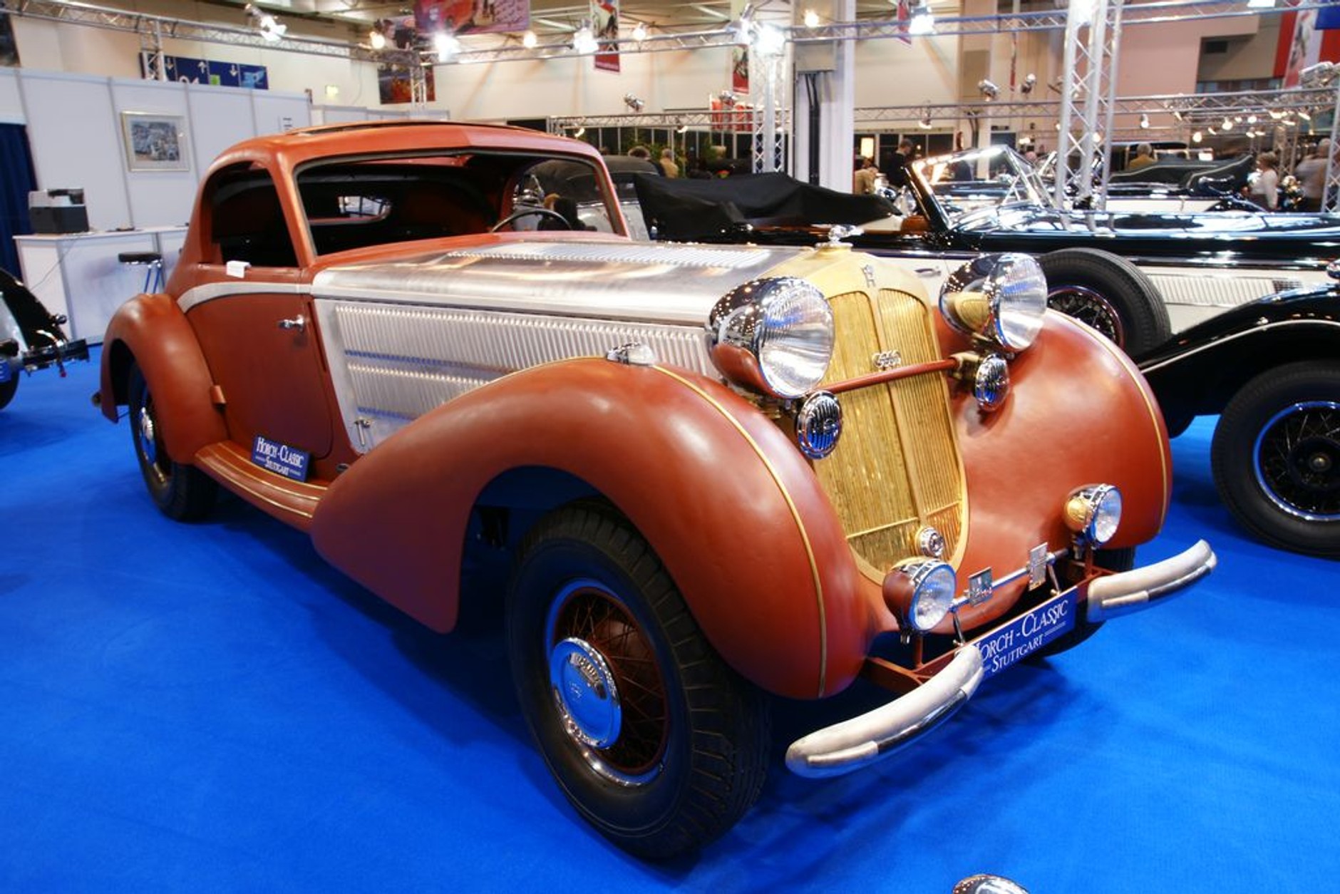 Techno Classica Essen 2010: targi rekordów - zaprzeczenie kryzysu w motoryzacji (galeria)