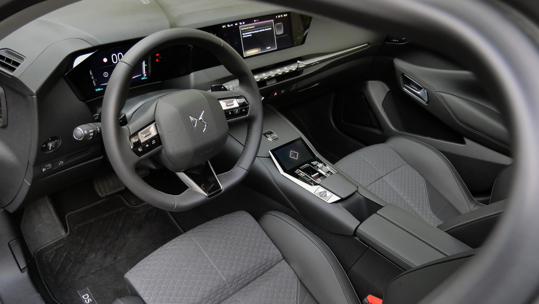 DS4 Pallas hybrid