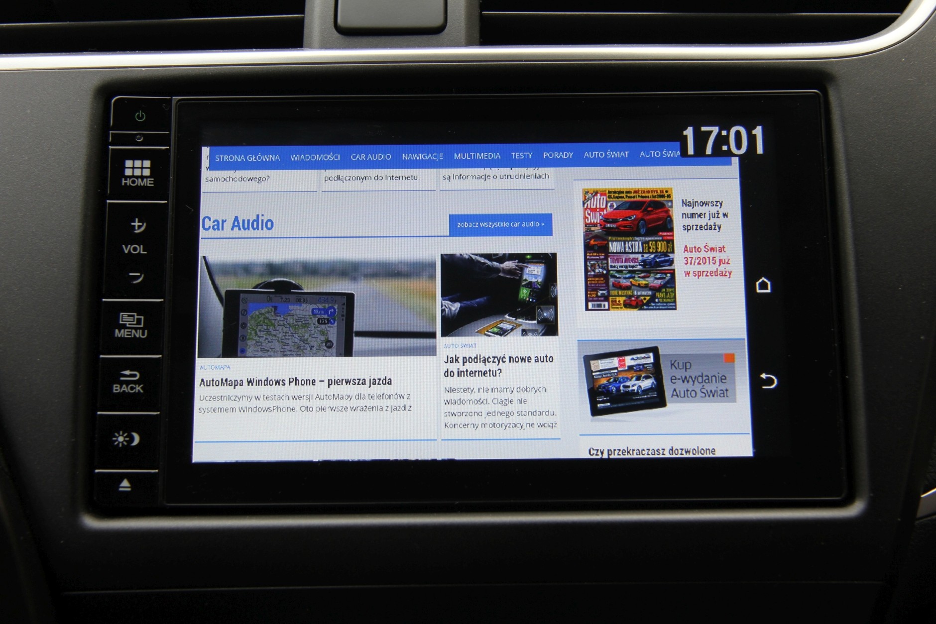 Dostęp do internetu w Hondzie Connect. Działa, tyle że dość wolno.