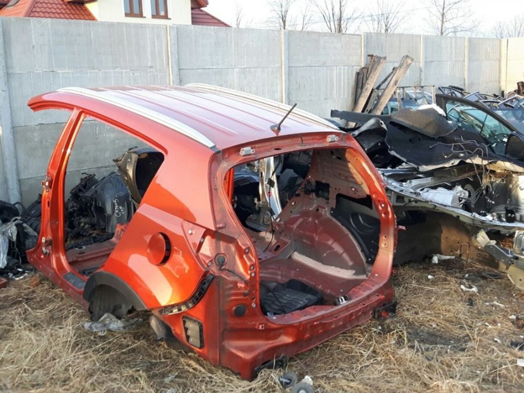 Zarekwirowane samochody i części