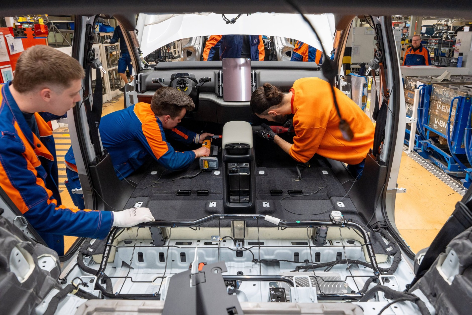 Produkcja Volvo EX30 w Gandawie