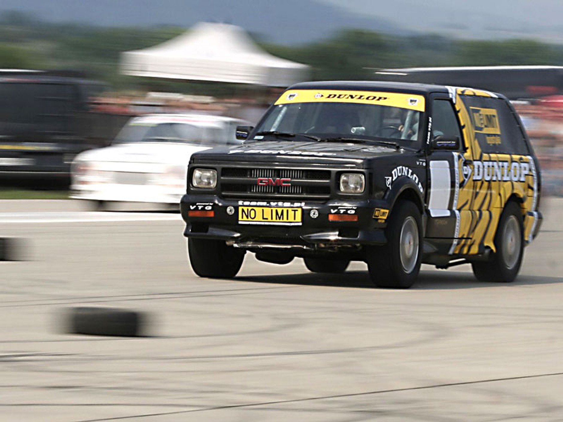 Dunlop Team zwycięża za granicą