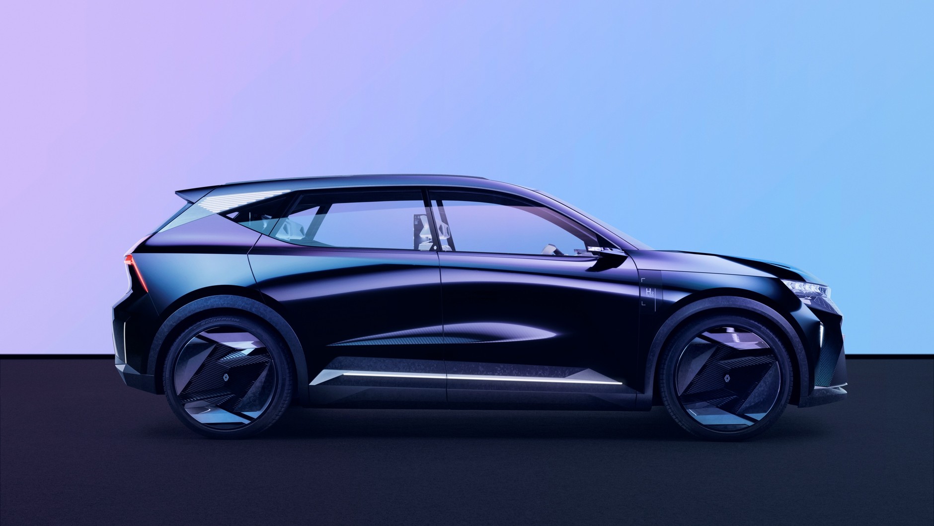 Prototypowy Renault Scenic Vision pokazuje, że kolejna generacja Scenica będzie już SUV-em.