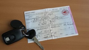 Znalazłem w szufladzie stary mandat i paragon ze stacji. Nie mogę uwierzyć w te kwoty