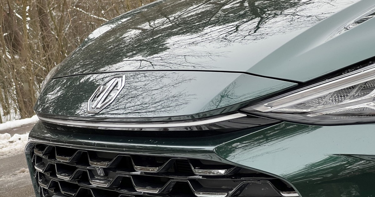 MG ZS (druga generacja; wersja Hybrid+)