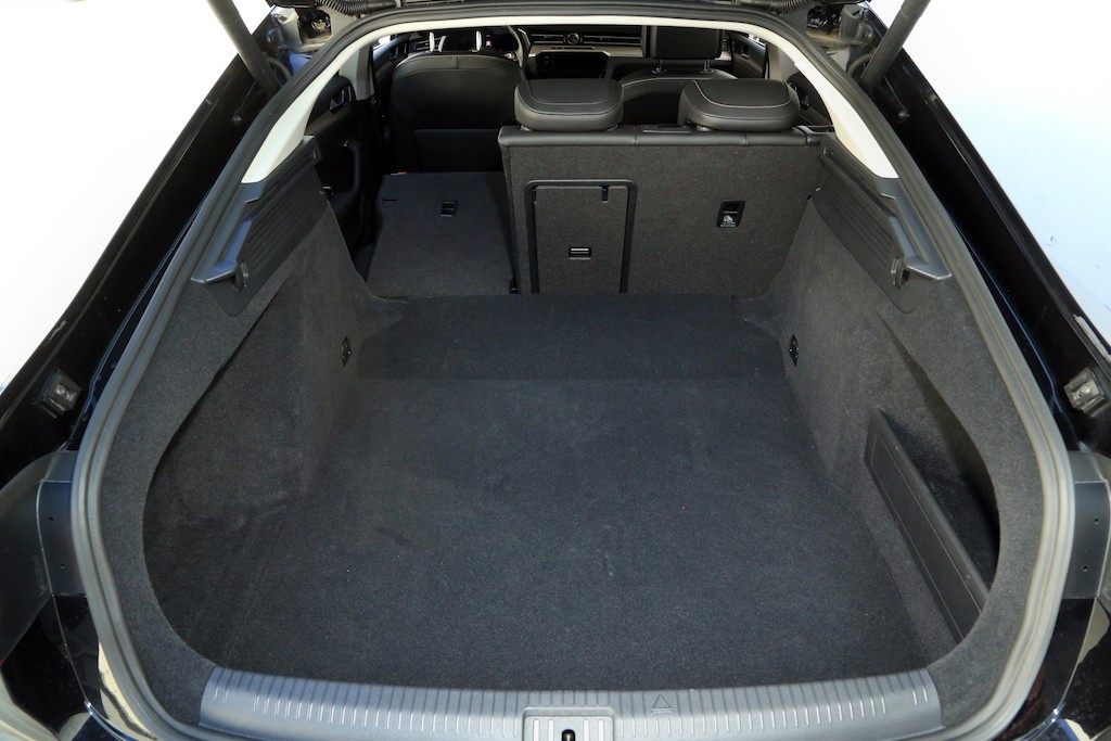 Volkswagen Arteon – ładniejszy brat Passata
