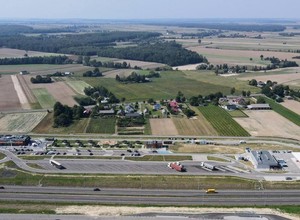 Ważna droga już bez białej plamy. Kierowcy się doczekali