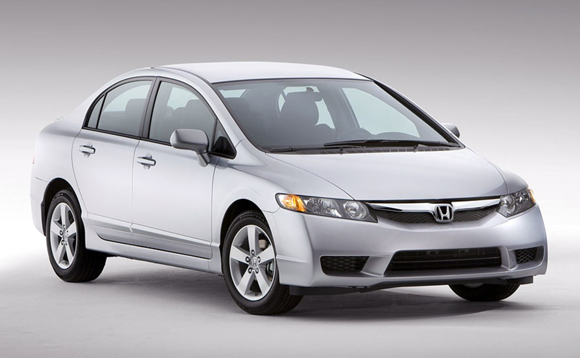 Honda Civic: amerykański sedan po faceliftingu