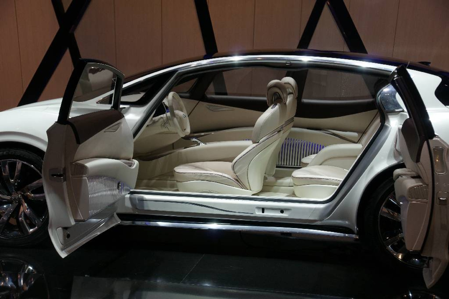 Samochodowe nowości prosto z Genewy (galeria 2.)