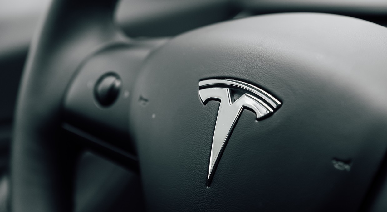 Tesla wycofuje ponad 40 tys. aut. Winna aktualizacja