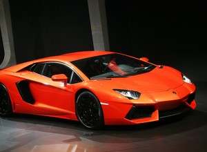 Lamborghini Aventador LP700-4: skrzydlata bestia