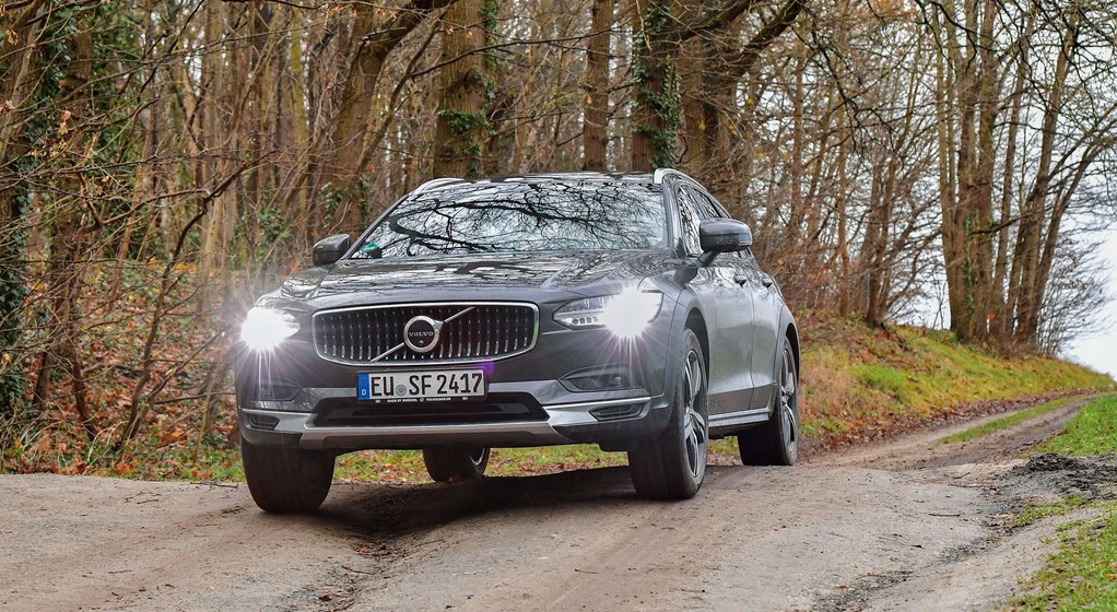 Volvo V90 Cross Country (2021)