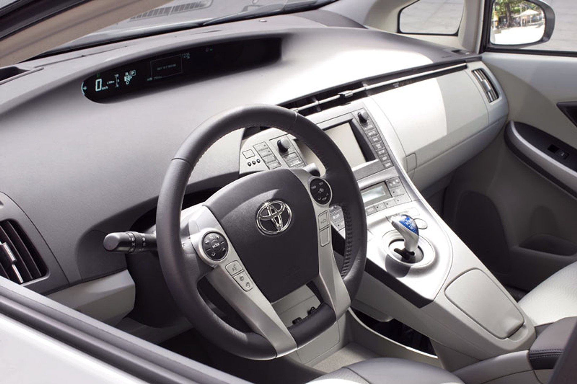 Japan Car of the Year 2009-2010 dla Toyoty Prius