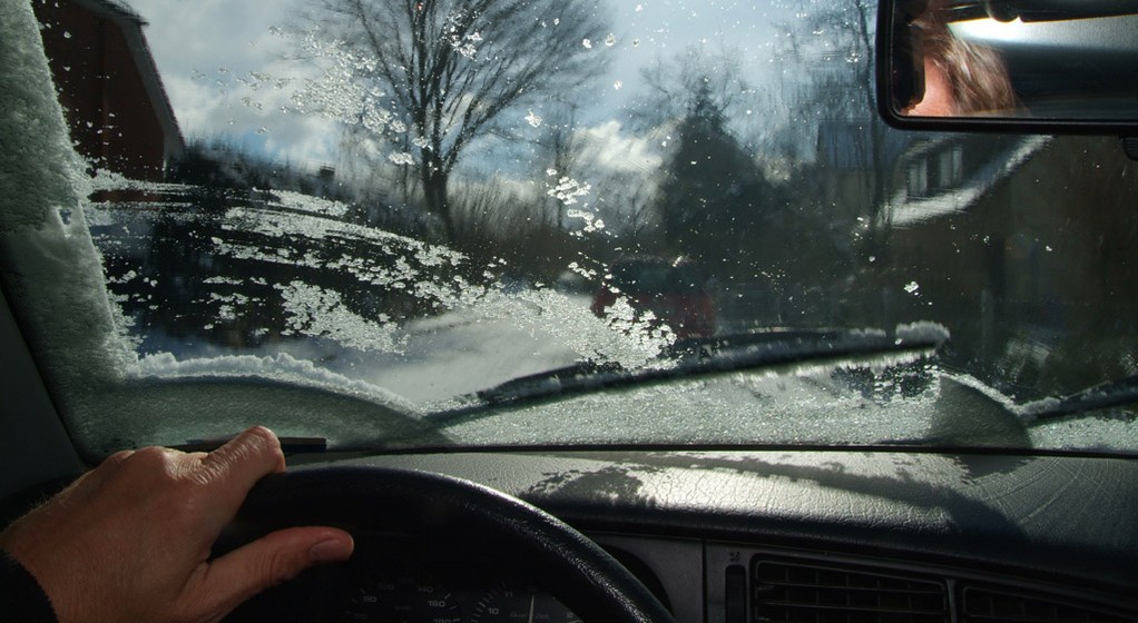 Test 20 płynów do spryskiwaczy. Już wiemy, które są odporne na mróz!