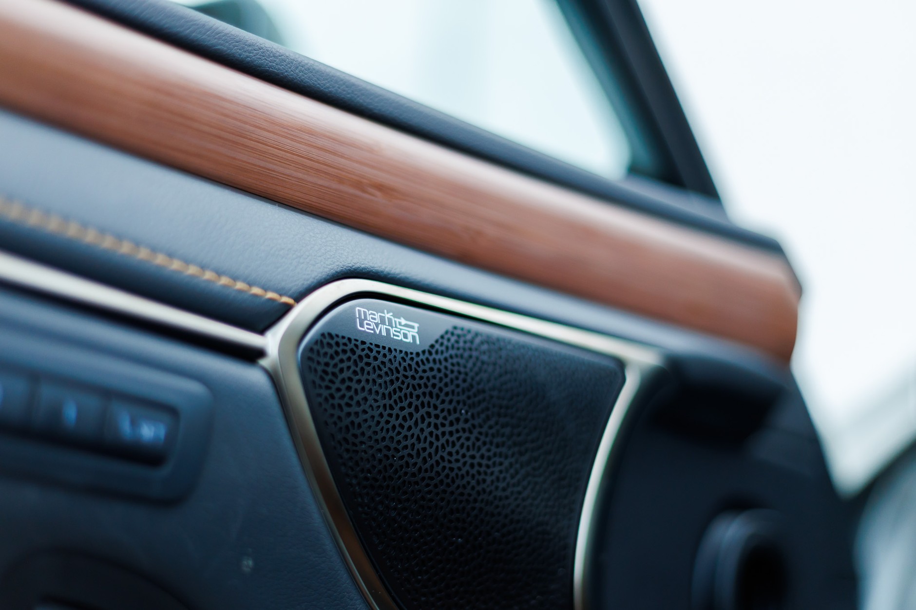 2024 Lexus ES300h