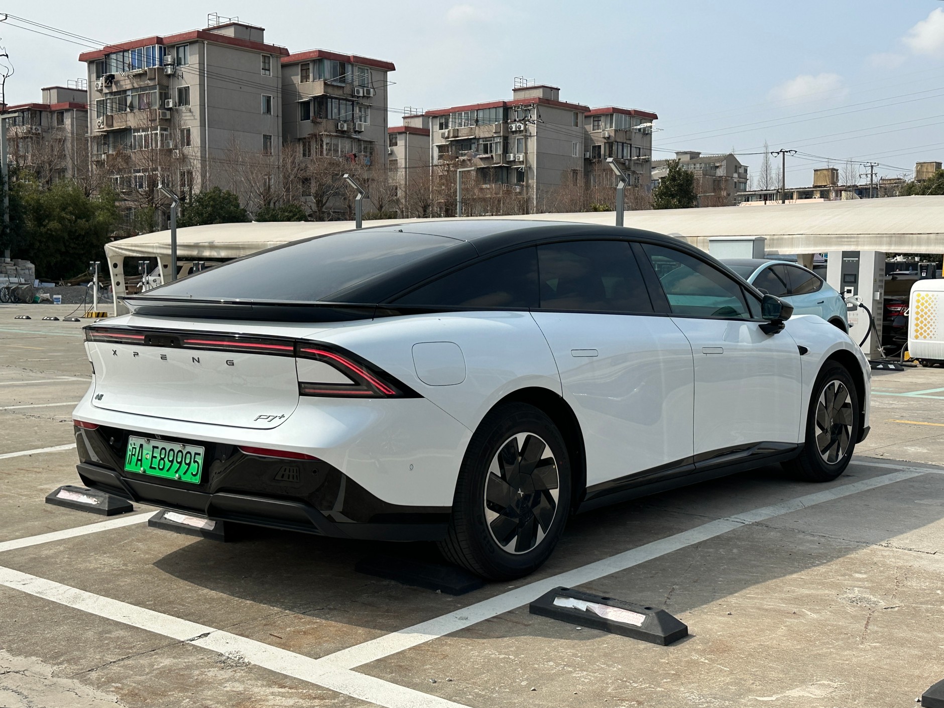 XPeng P7+
