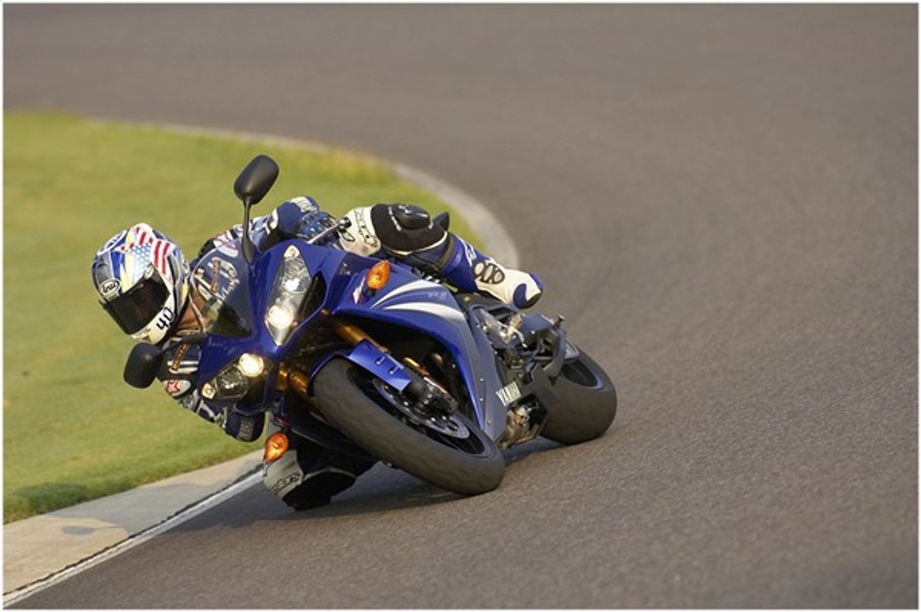 Yamaha YZF-R1 2007: bez kompromisu