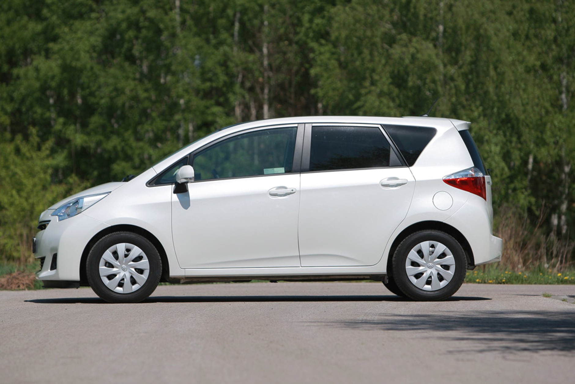 Toyota Verso S: mikrovan z makro wnętrzem