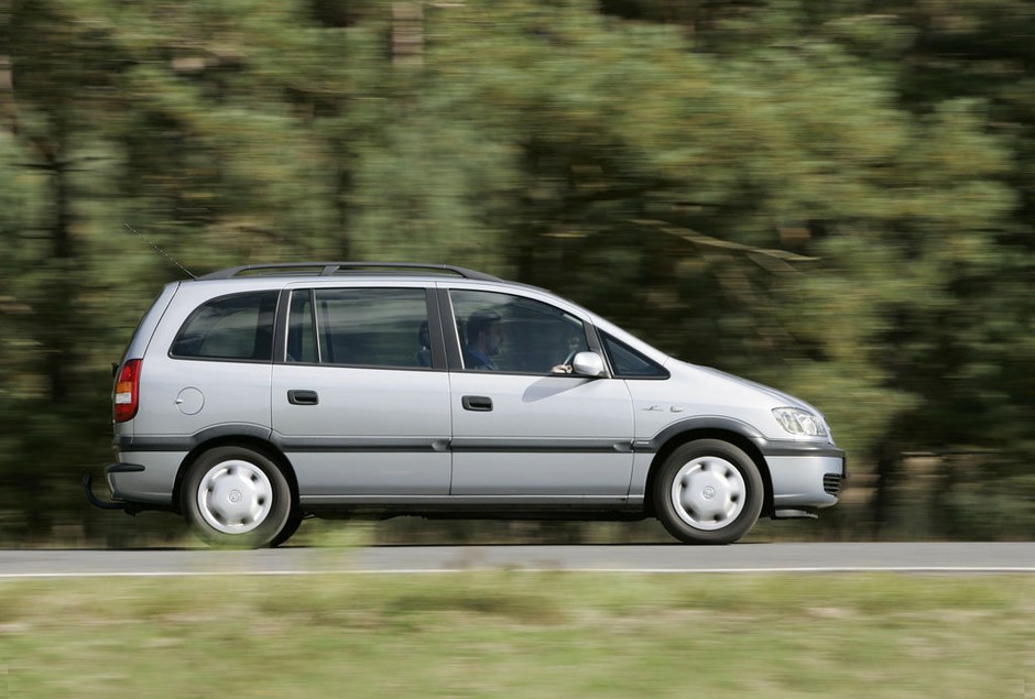 Opel Zafira A - Nieduży van z dużymi atutami