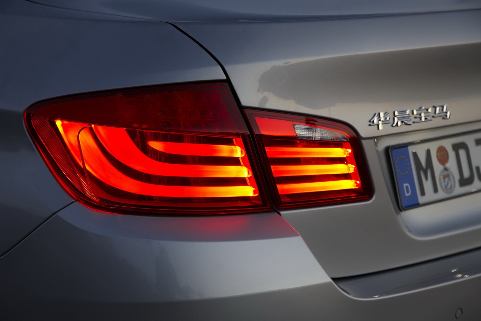 Przedłużone BMW5 specjalnie dla Chińczyków