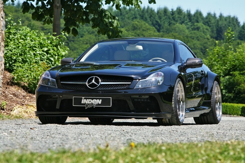 Ten Mercedes SL63 AMG kosztuje że ho, ho
