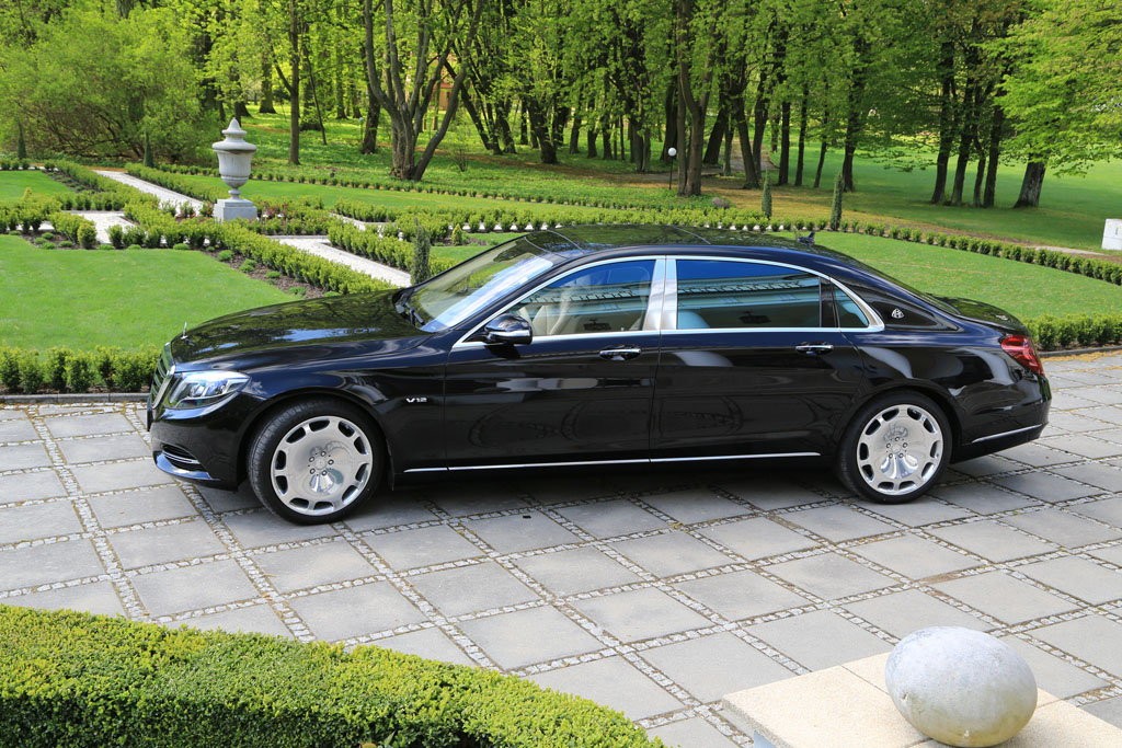 Maybach to teraz hiperluksusowy wariant klasy S – znaczki z podwójnym M są tylko na tylnych słupkach