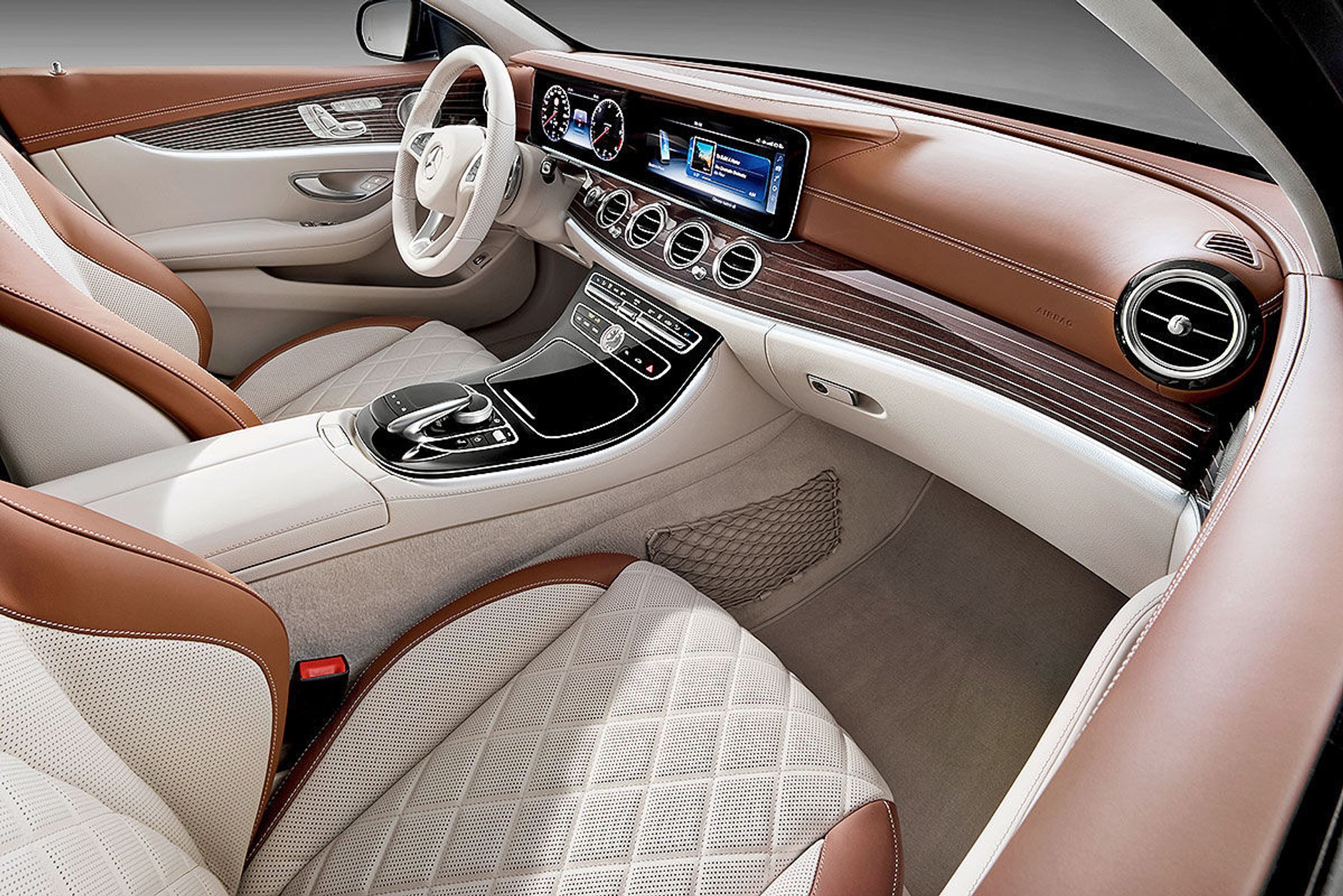 Nowy Mercedes klasy E Kombi - więcej elegancji, mniej przestrzeni