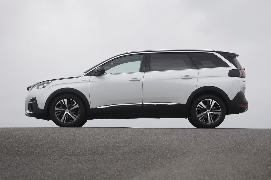 Peugeot 5008 1.5 HDI 130 KM - cena 160 000 zł