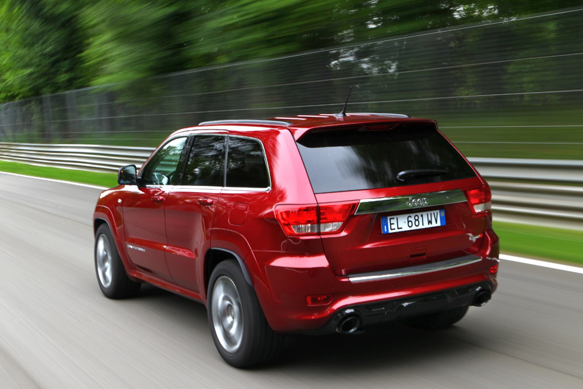 Jeep Grand Cherokee SRT: najmocniejszy i najszybszy