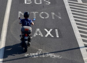 Motocykle na wszystkie buspasy. Warszawa zdecydowała