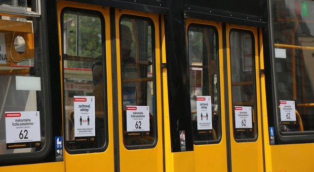 Od środy w transporcie publicznym będą obowiązywać nowe obostrzenia