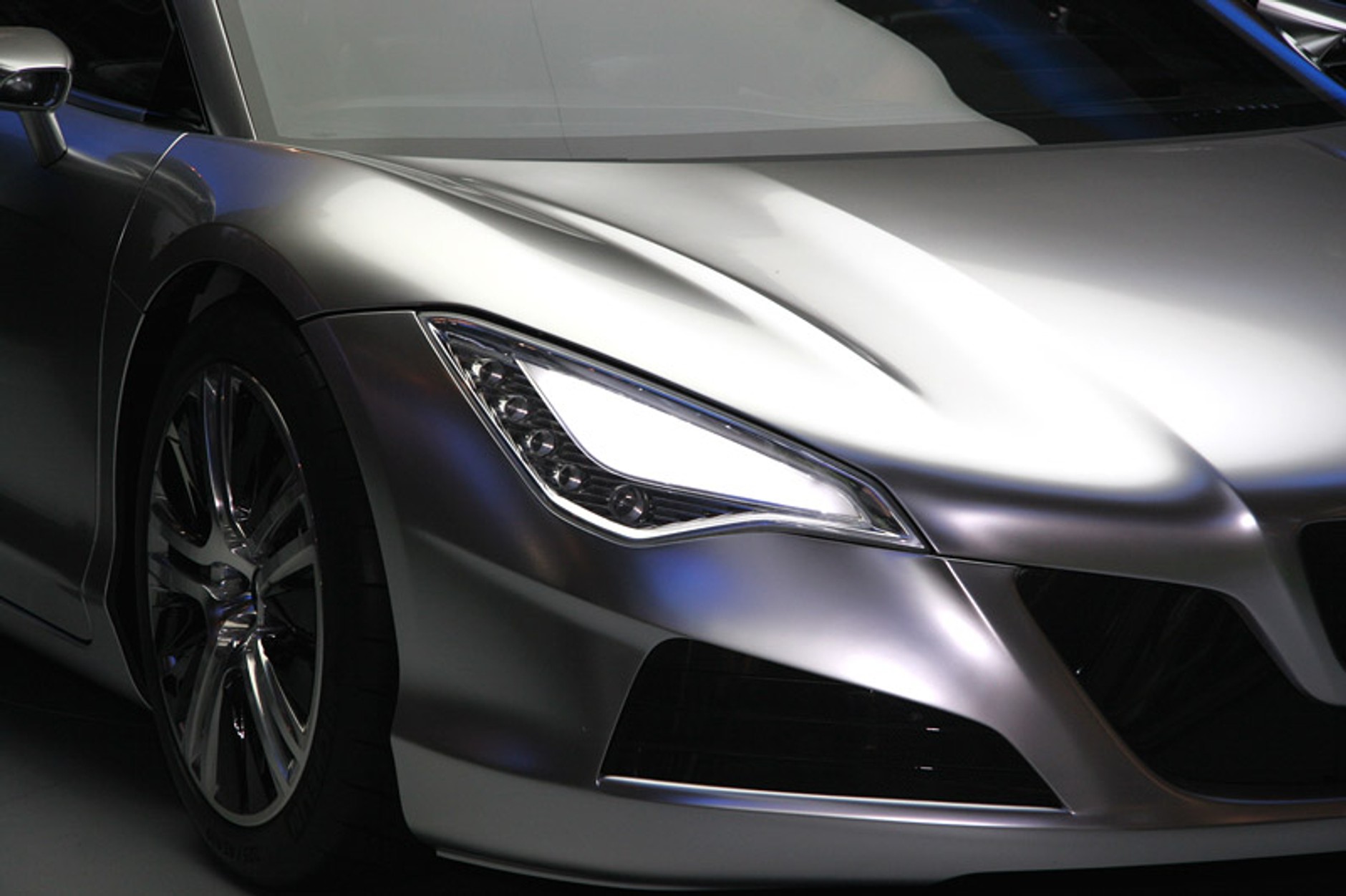 Terminy salonów samochodowych w 2009 roku