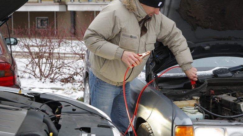 Odpalanie auta z kabli