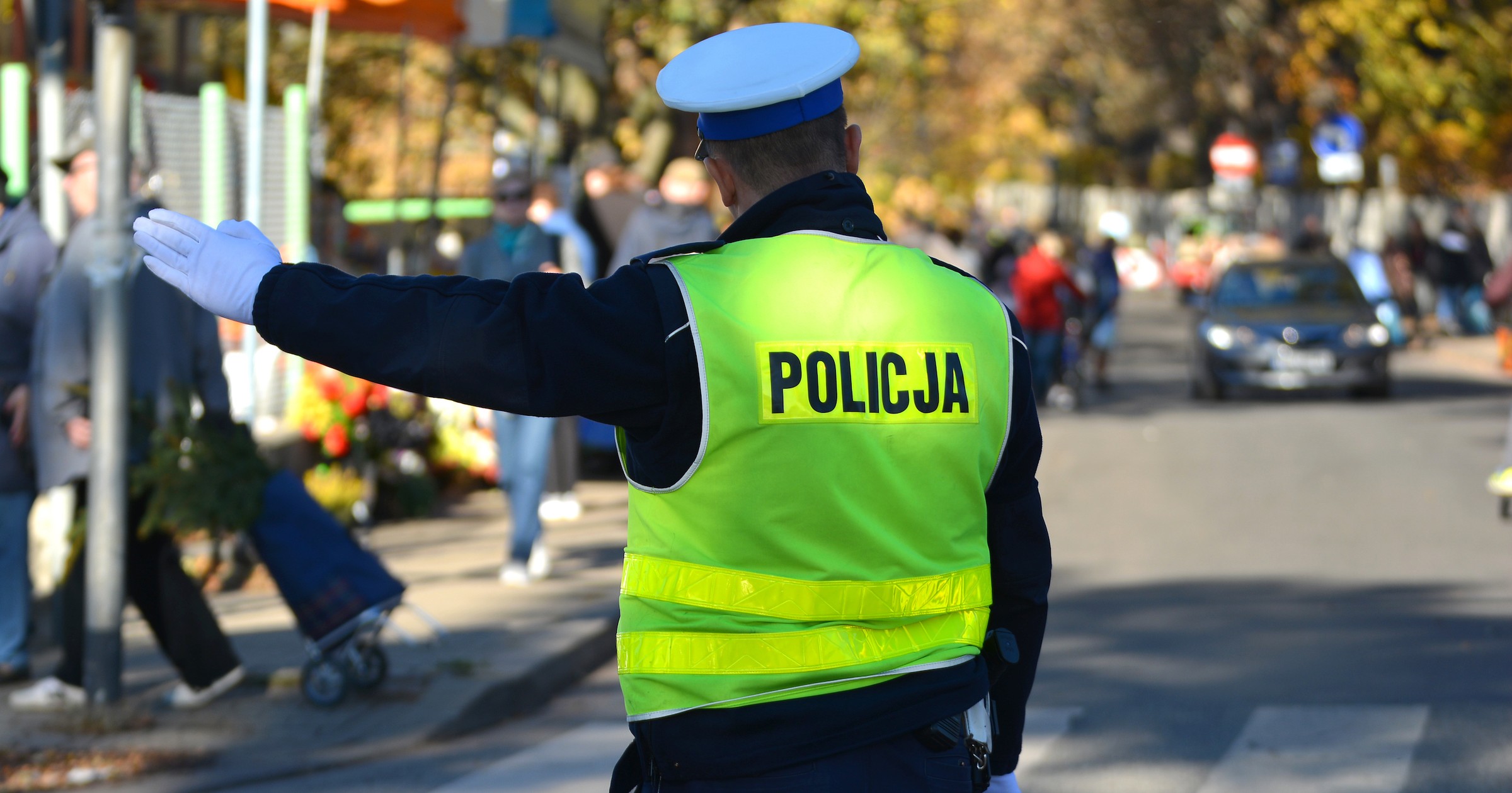 Kierowanie ruchem przez policjanta