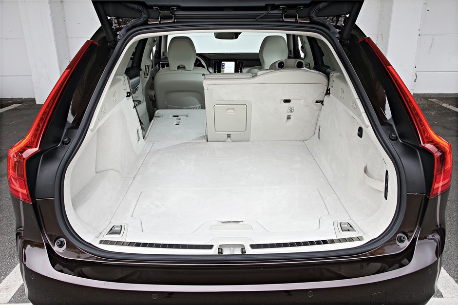 Volvo V90 D4 AWD