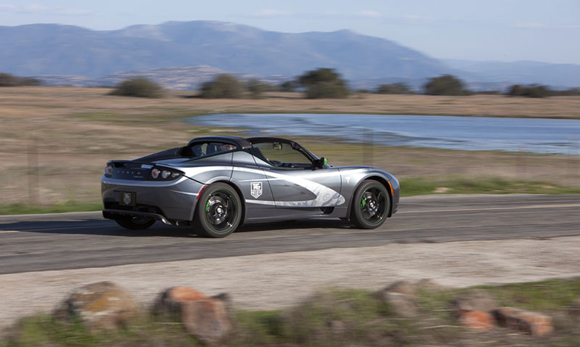 Tesla Roadster w podróży dookoła świata