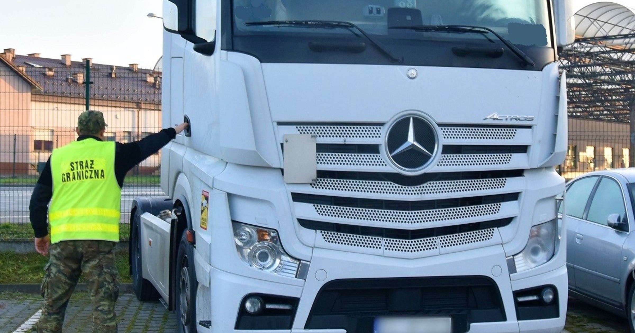 Mercedes Actros odzyskany na granicy