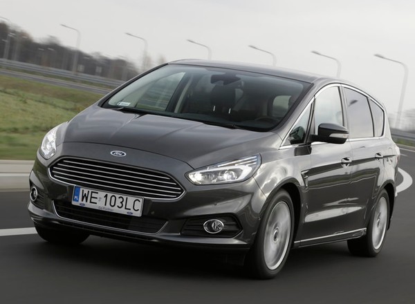 Ford S-Max 2.0 TDCi - van nie musi być nudny