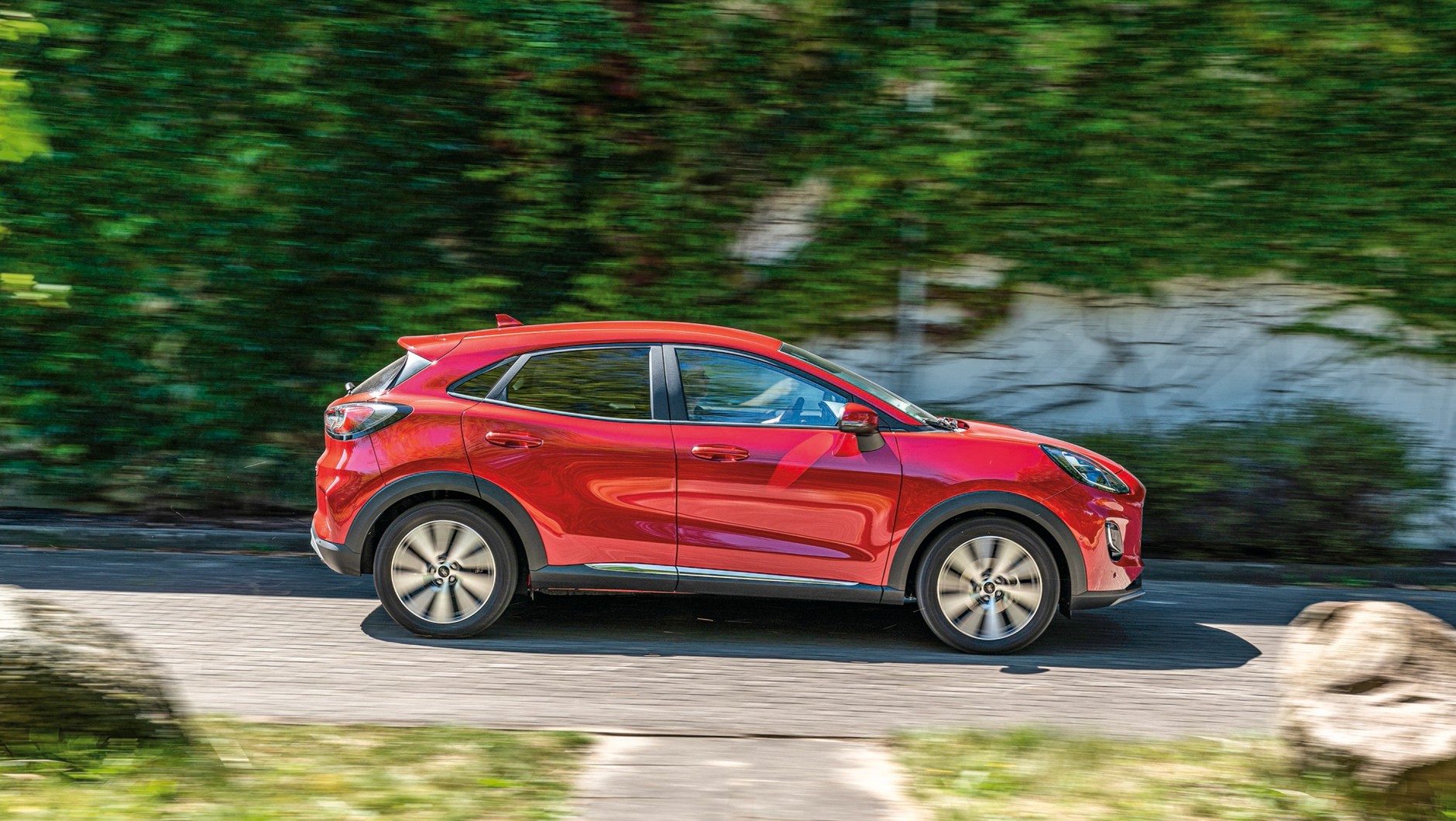 Ford Puma jak zwykle urzekł nas angażującym prowadzeniem, dobrym zawieszeniem i układem kierowniczym.