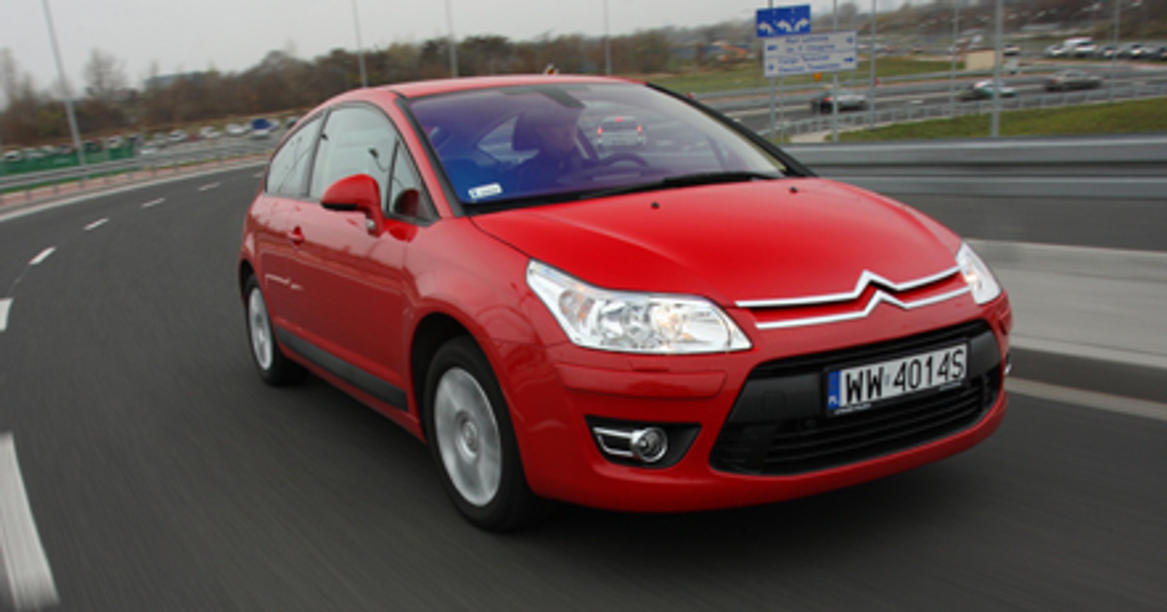 Citroen C4 1.6 THP - Dobrze wygląda i jeszcze lepiej jeździ