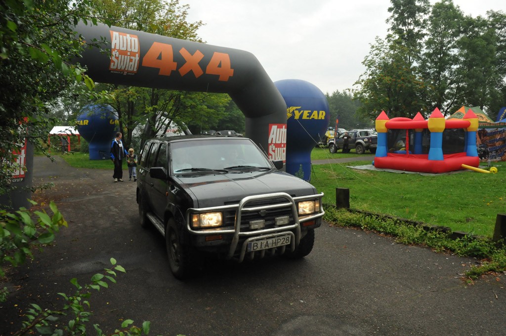 4x4 Family Adventure: baza pod namiotami