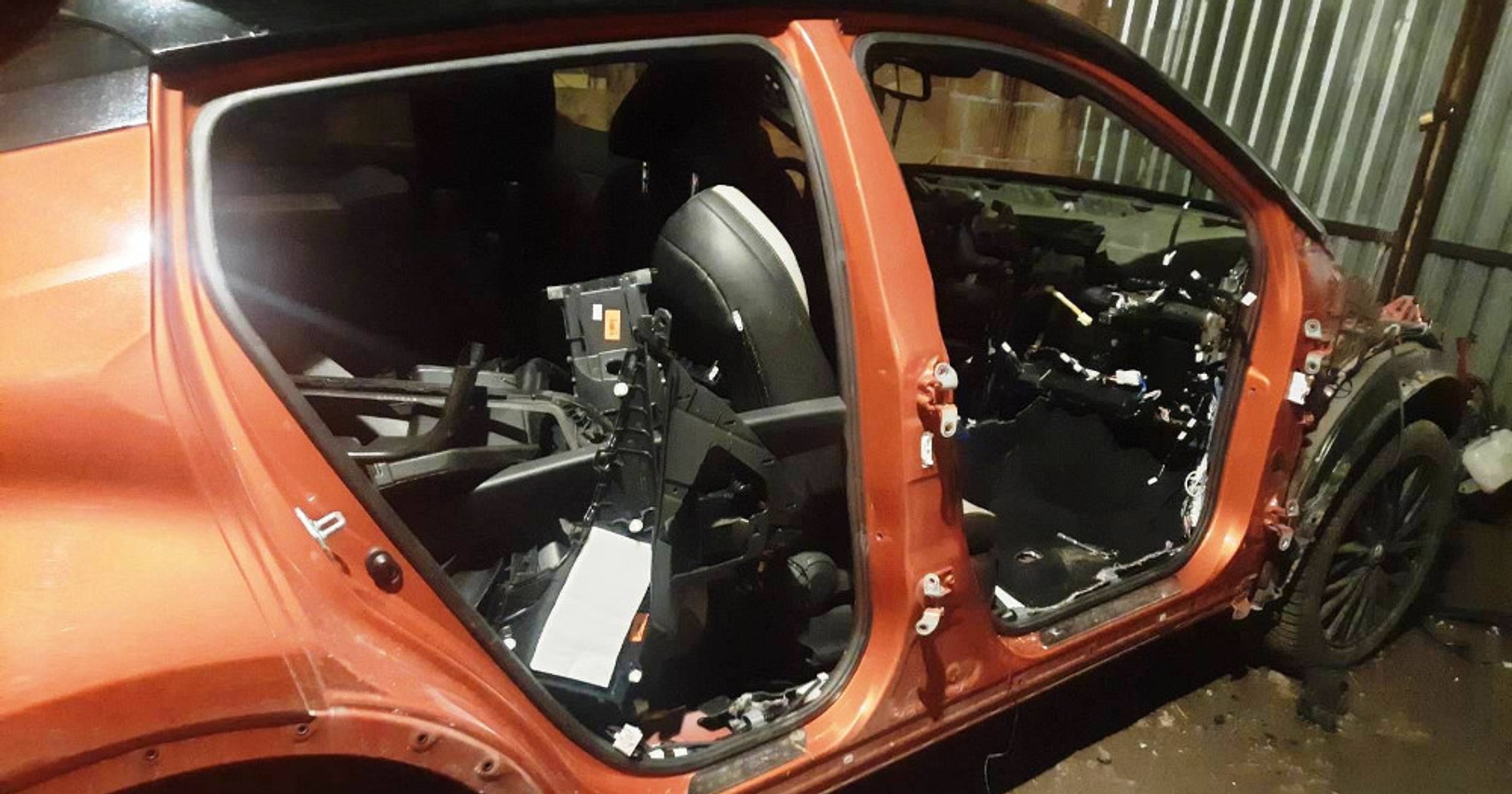 Policjanci z grupy Skorpion odzyskali skradzioną Toyotę. Zajęło im to niecałą dobę